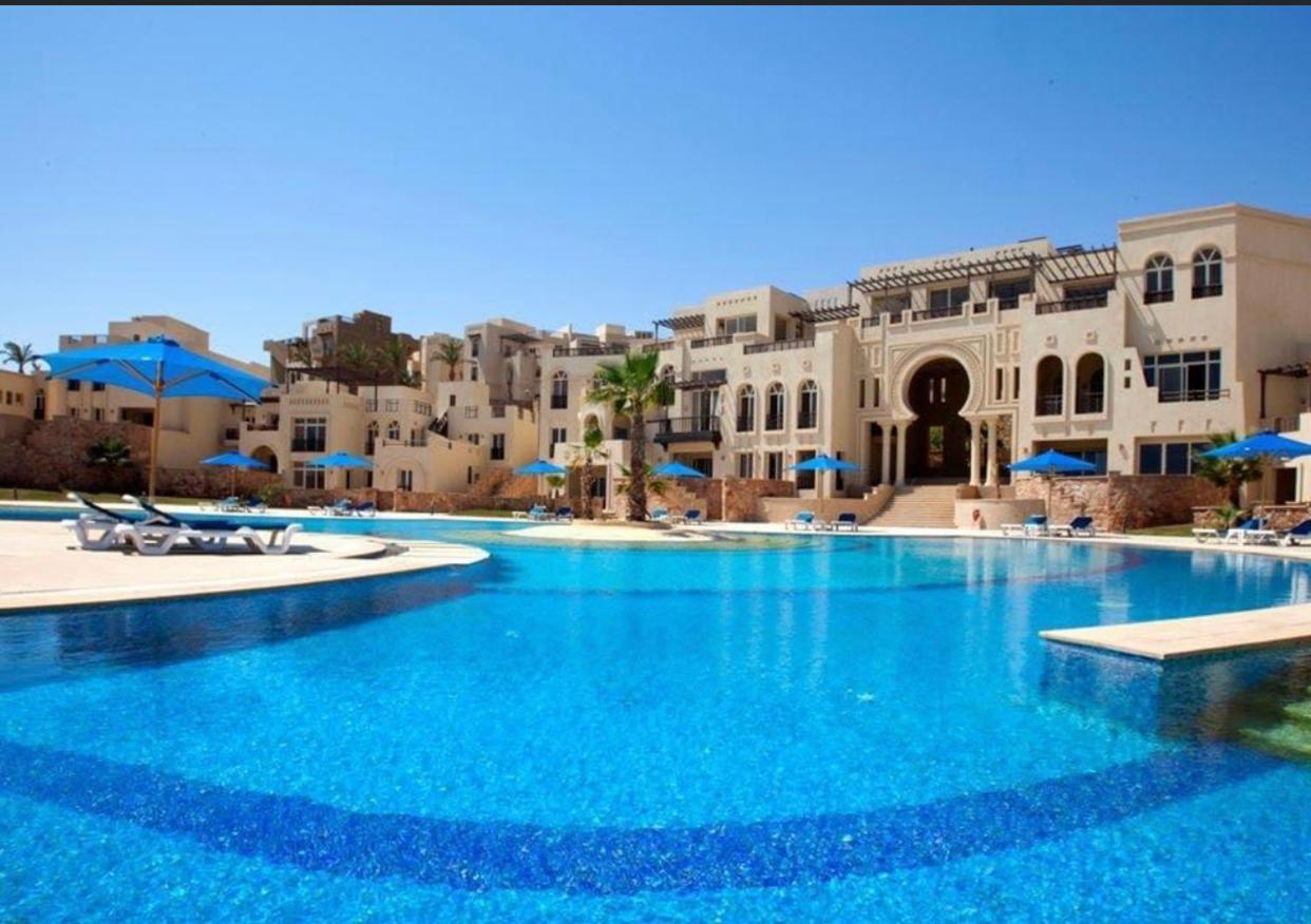 Elegant & Cozy Sea View - Azzurra Apartment Hurghada